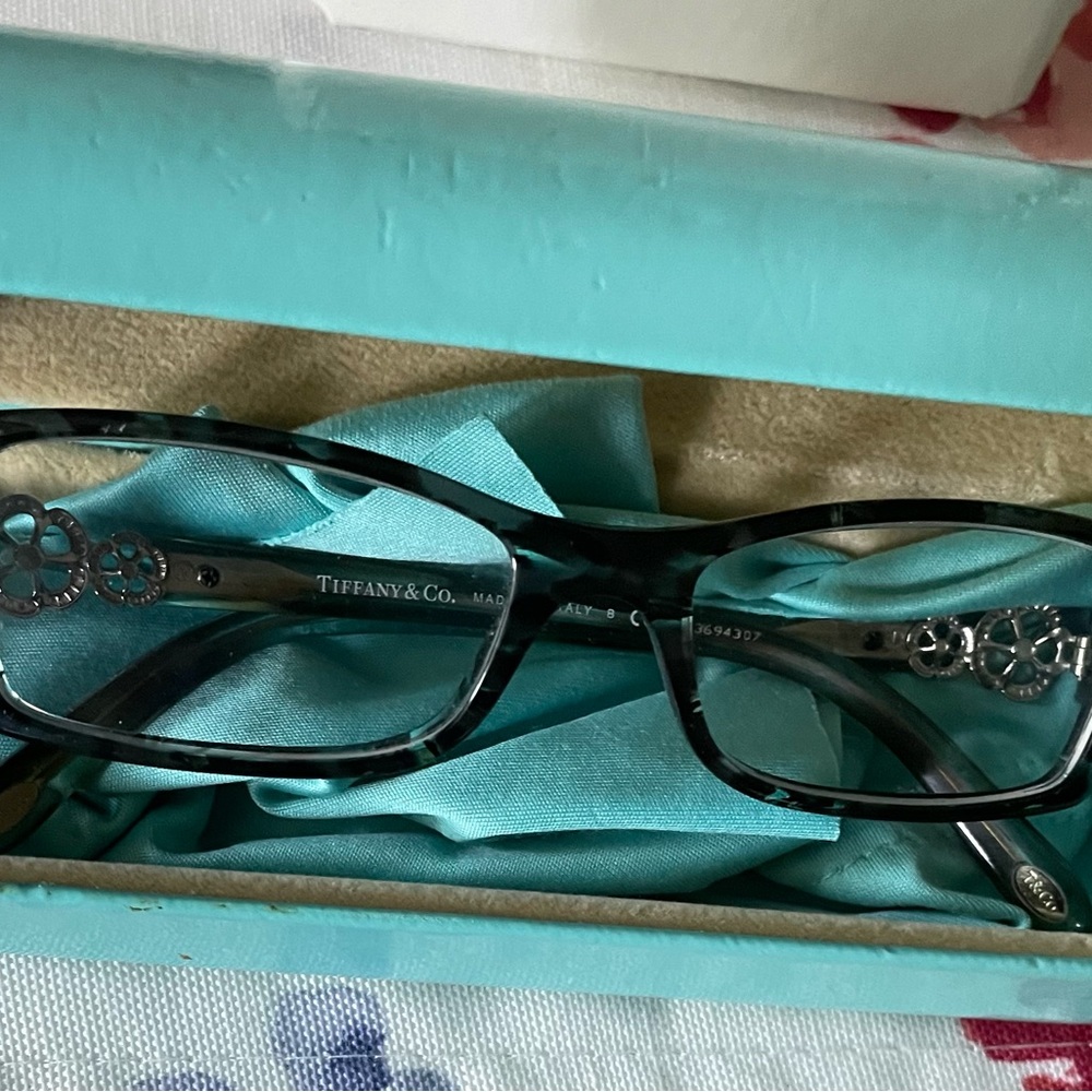 GLASSES and CASE- TIFFANY